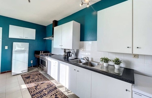Schore House | Holiday Home Sungarden