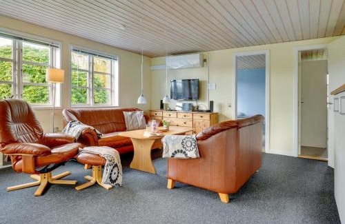 Egense House | Holiday Home Swaver - 300m to the inlet by Interhome
