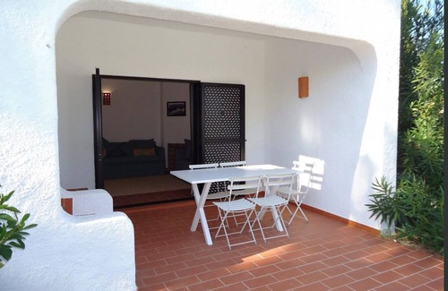 Santa Luzia House | Holiday Home 'Terrace 19B' with Sea View, Shared Pool and Air Conditioning