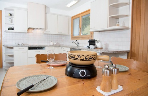 Vaz-Obervaz Ski Chalet | Holiday home Tgantieni Ski-in Ski-out-Lenzerheide