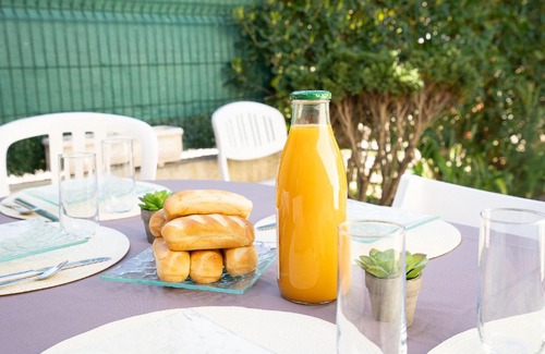 Saint-Cyprien Plage House | Holiday Home Thalassa-6 by Interhome