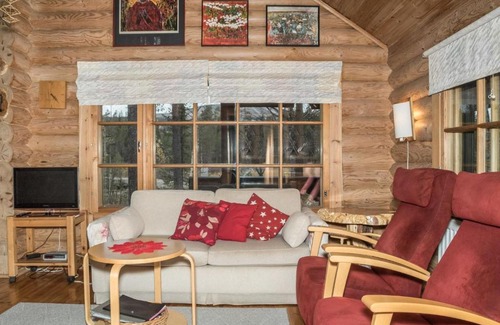 Yllas House | Holiday Home Tievankivi by Interhome