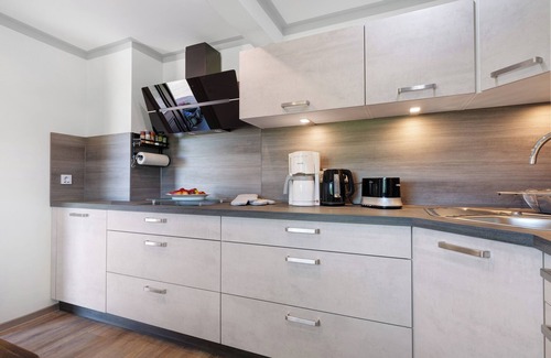 Oesterwurth House | Holiday Home 'Tina' with Private Terrace, Private Garden and Wi-Fi