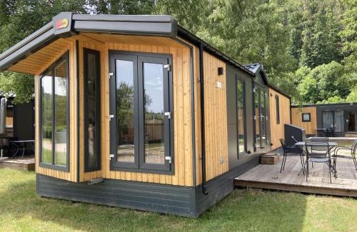 Riedenburg House | Holiday Home Tiny Haus Josef by Interhome