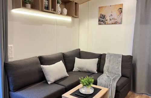 Wemding House | Holiday Home Tiny Haus Seeblick by Interhome