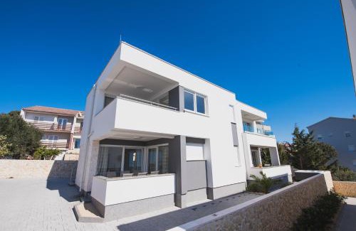 Novalja House | Holiday home Tomana B with Jacuzzi