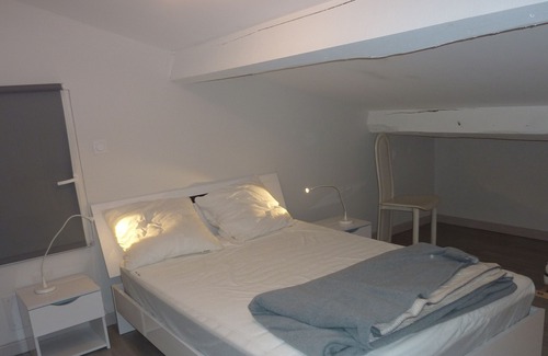 Lherm House | Holiday Home 'Toulouse Sud Beauséjour' with Mountain View, Wi-Fi and Air Conditioning