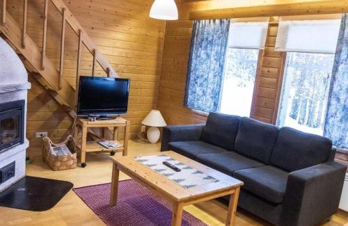 Yllas House | Holiday Home Tunturinvieri l3 by Interhome