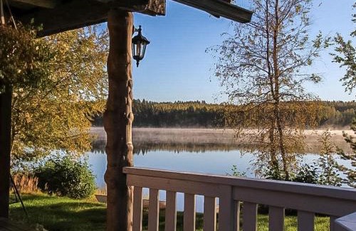Kitula House | Holiday Home Tuomaantupa by Interhome