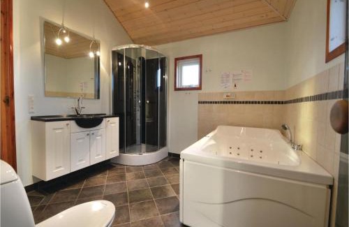 Skaven Strand House | Holiday Home Tyttebærvej Tarm I
