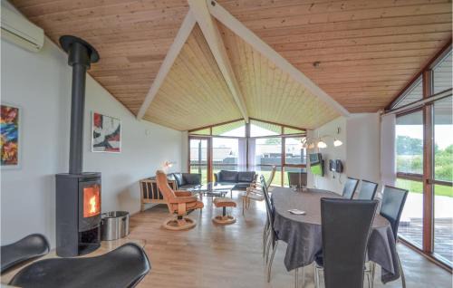 Ronde House | Holiday Home Valmuevej Rønde Ix