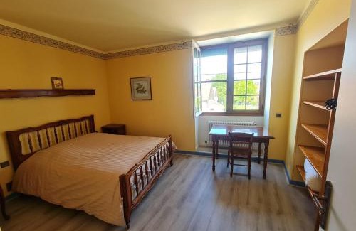 Vault-de-Lugny House | Holiday Home Vault-de-Lugny near Forest