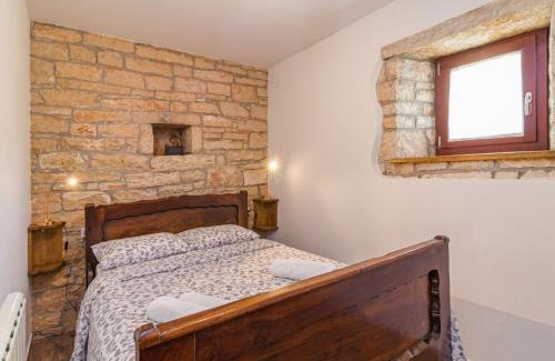 Baderna House | Holiday Home Vera by Interhome