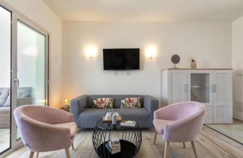Tanaunella House | Holiday Home Victoria by Interhome