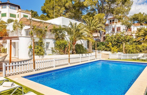 Son Armadams Villa | Holiday Home “Villa Bellver” near Palma center with Wi-Fi, Garden & Pool