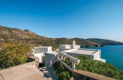 Ganema House | Holiday Home 'Villa Ganema 2' with Private Pool, Wi-Fi and Air Conditioning