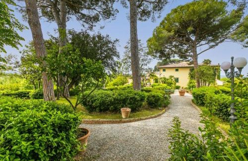 Crespina House | Holiday Home Villa La Guardia Vecchia-1 by Interhome