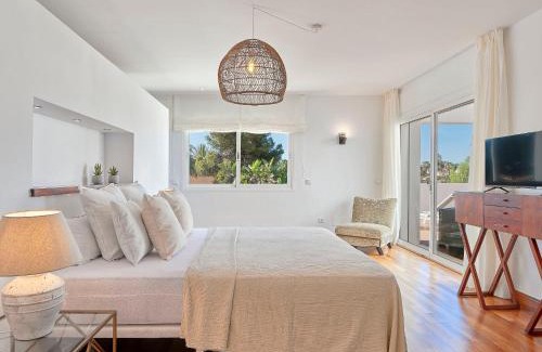 New Golden Mile House | Holiday Home Villa Marina by Interhome