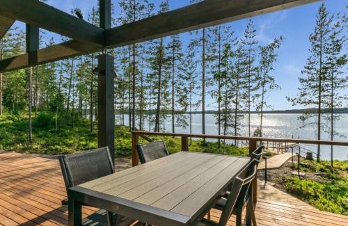 Jaala House | Holiday Home Villa saunaniemi ii by Interhome