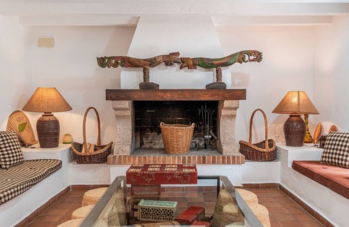 Bunyola House | Holiday Home 'Villa Son Perot' with Mountain View, Private Pool and Wi-Fi