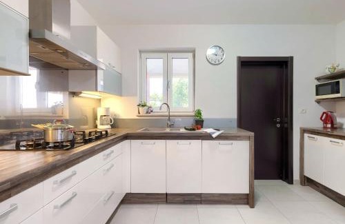 Liznjan House | Holiday Home Villa Vela by Interhome