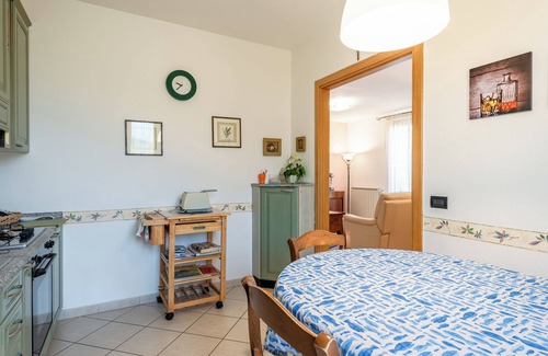 Cascina House | Holiday Home 'Villetta Grazia' with Private Terrace and Private Garden
