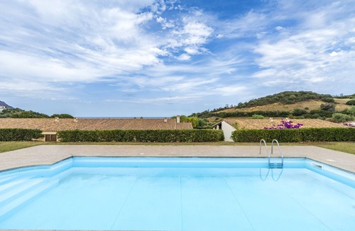 Tertenia House | Holiday Home 'Villetta Macondo' with Sea View, Wi-Fi and Air Conditioning