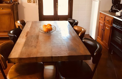 Albettone House | Holiday Home 'Villino San Silvestro' with Mountain View, Garden & Wi-Fi
