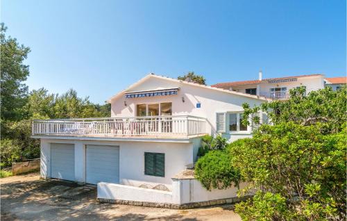 Vrboska House | Holiday Home Vrboska With Fireplace 06