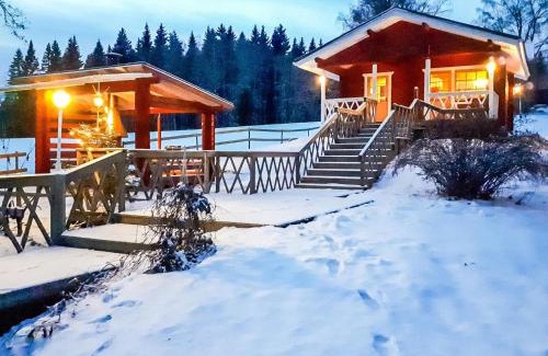 Kuortti House | Holiday Home Wanha karminranta by Interhome