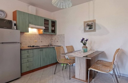 Valbandon House | Holiday home with 2 apartments in Fažana-Valbandon