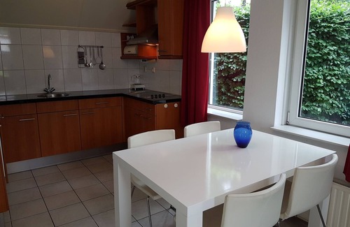 Westerbork House | Holiday Home with a jacuzzi, 20 km. from Assen