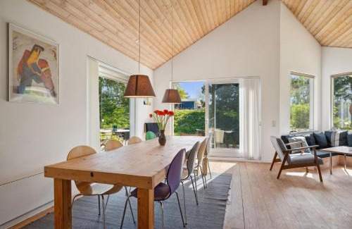 Knebel House | Holiday Home With A View Of The Beautiful Natural Landscape Of Mols