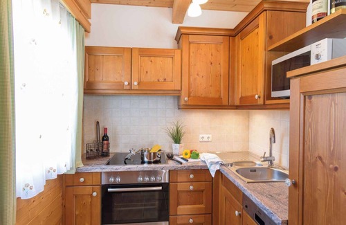 Altaussee House | Holiday home with dishwasher and private sauna right on the slopes