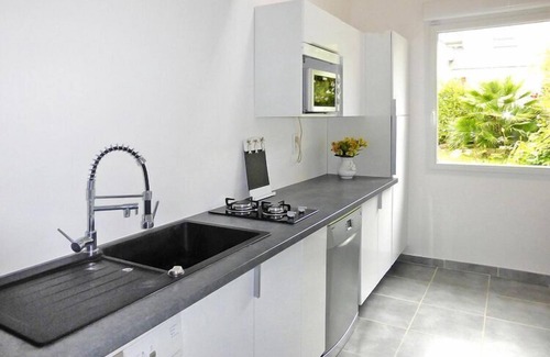 Auray House | Holiday home with garden, Auray