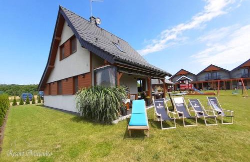 Mielno House | Holiday home with garden, sauna, jacuzzi
