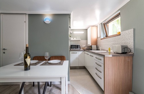 Cluj-Napoca Villa | Holiday home with heated outdoor swimming pool up to 12 persons