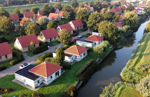 Andijk House | Holiday Home with jetty, 19 km. from Hoorn