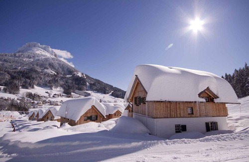 Altaussee House | Holiday home with own sauna directly on the slopes