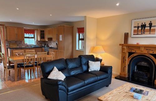 Kenmare House | Holiday Home with view of Kenmare Bay Estuary
