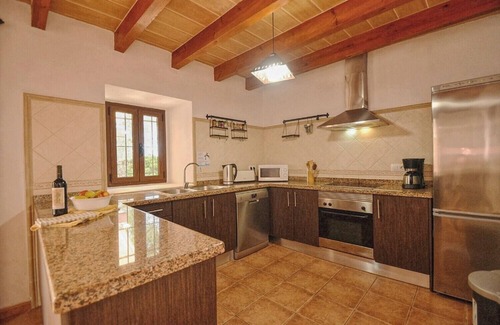 Felanitx House | Holiday Home 'Xim Vell' with Private Pool, Private Terrace and Wi-Fi