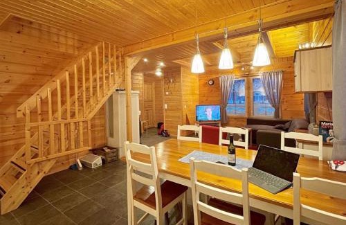 Yllasjarvi House | Holiday Home Ylläsriekko - itätupa by Interhome