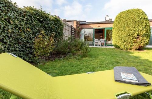 Nieuwvliet House | Holiday Home Zonnehof Nieuwvliet-Bad by Interhome