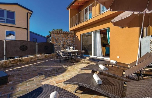 Obrs Villa | Holiday home Zora with whirpool by Villas Guide