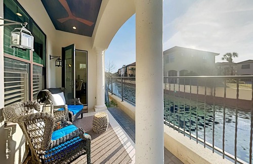 Villa Lago House | Holiday homes in Destin, FL, USA