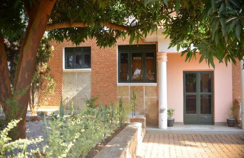 Bukoto House | Holiday homes in Kampala, Uganda