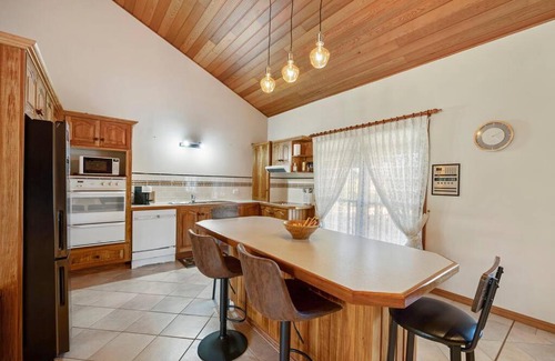 Nulkaba House | Holiday homes in Nulkaba, Australia