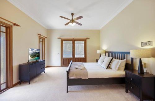Nulkaba House | Holiday homes in Nulkaba, Australia