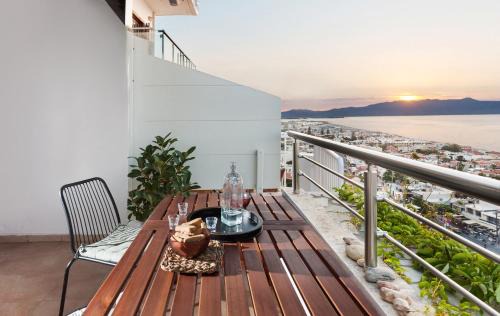 Platanias Town House | Holiday homes in Plataniás, Greece