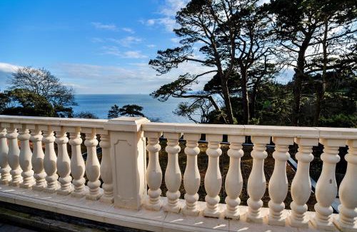 Dawlish House | Holiday homes in United Kingdom